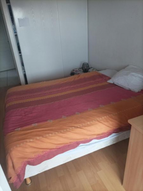 CHAMBRE PRIVEE AVEC VUE SUR LA RHUNE